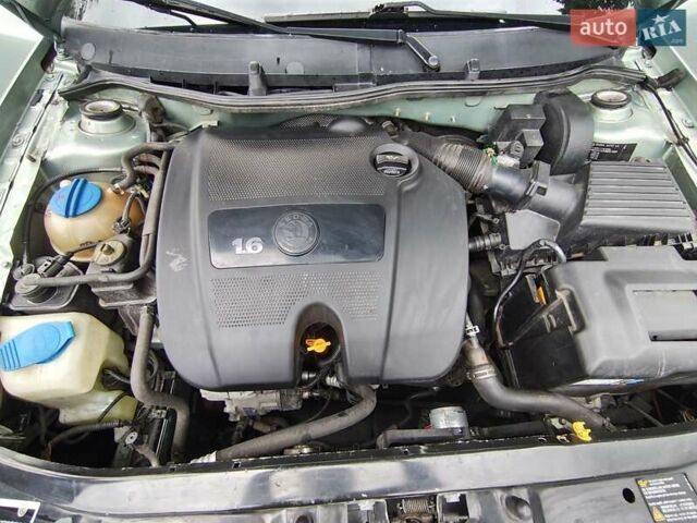 Зелений Шкода Октавія, об'ємом двигуна 1.6 л та пробігом 213 тис. км за 6300 $, фото 22 на Automoto.ua