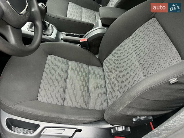 Зелений Шкода Октавія, об'ємом двигуна 1.6 л та пробігом 229 тис. км за 8500 $, фото 48 на Automoto.ua