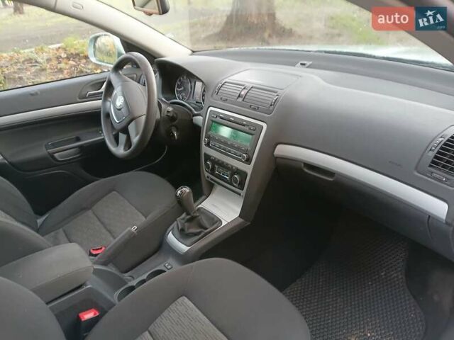 Зелений Шкода Октавія, об'ємом двигуна 1.39 л та пробігом 170 тис. км за 8100 $, фото 7 на Automoto.ua