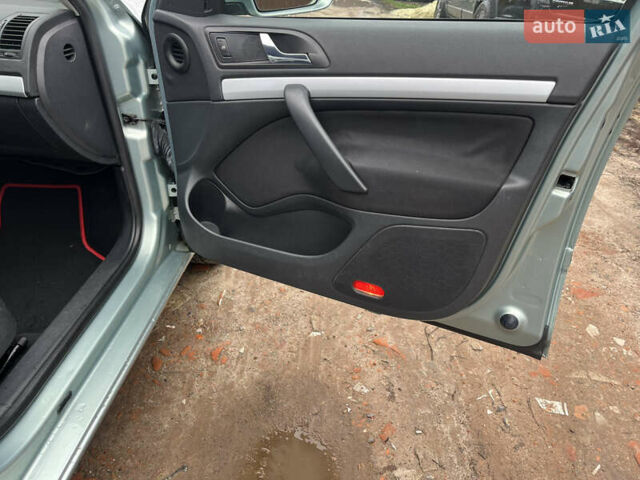 Зелений Шкода Октавія, об'ємом двигуна 1.6 л та пробігом 229 тис. км за 8500 $, фото 68 на Automoto.ua