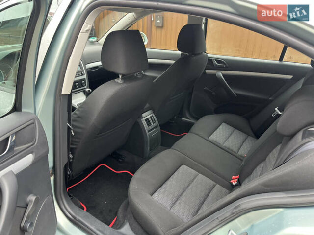 Зелений Шкода Октавія, об'ємом двигуна 1.6 л та пробігом 229 тис. км за 8500 $, фото 52 на Automoto.ua