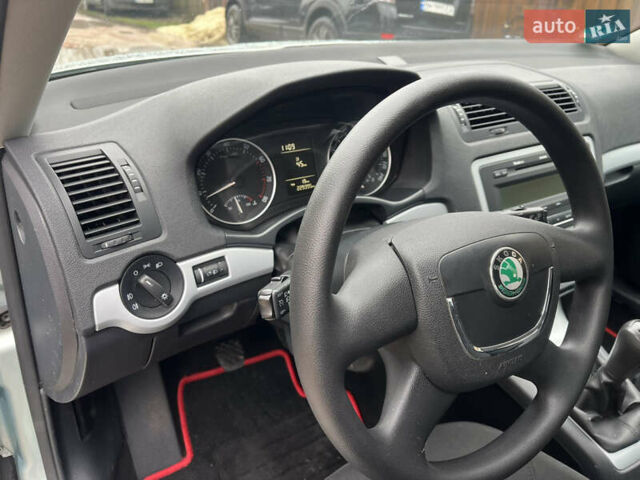 Зелений Шкода Октавія, об'ємом двигуна 1.6 л та пробігом 229 тис. км за 8500 $, фото 50 на Automoto.ua