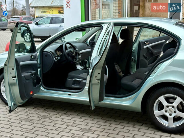 Зеленый Шкода Октавия, объемом двигателя 1.6 л и пробегом 199 тыс. км за 8777 $, фото 31 на Automoto.ua