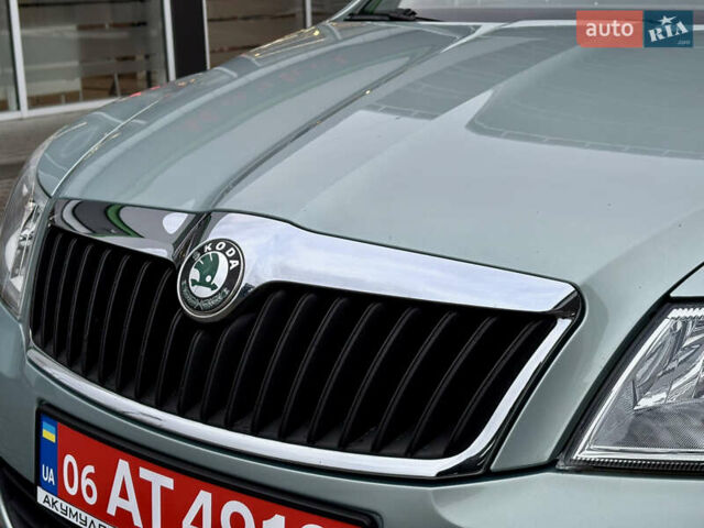 Зеленый Шкода Октавия, объемом двигателя 1.6 л и пробегом 199 тыс. км за 8777 $, фото 13 на Automoto.ua