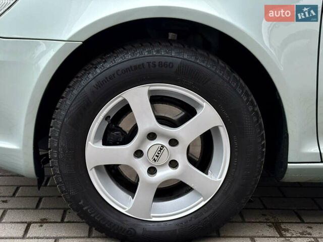 Зеленый Шкода Октавия, объемом двигателя 1.6 л и пробегом 199 тыс. км за 8777 $, фото 53 на Automoto.ua