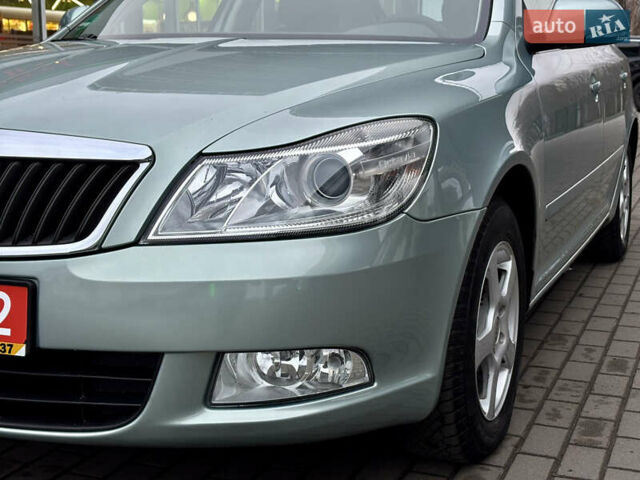 Зеленый Шкода Октавия, объемом двигателя 1.6 л и пробегом 199 тыс. км за 8777 $, фото 12 на Automoto.ua
