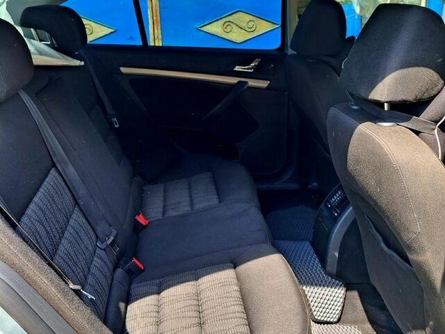 Зеленый Шкода Октавия, объемом двигателя 1.8 л и пробегом 270 тыс. км за 7100 $, фото 3 на Automoto.ua