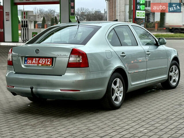 Зеленый Шкода Октавия, объемом двигателя 1.6 л и пробегом 199 тыс. км за 8777 $, фото 5 на Automoto.ua