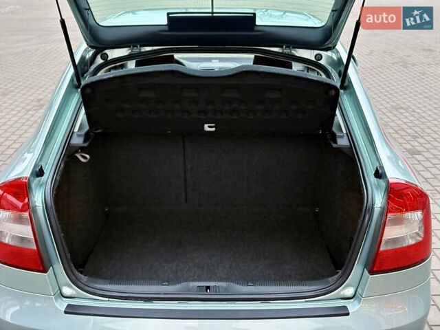 Зеленый Шкода Октавия, объемом двигателя 1.6 л и пробегом 199 тыс. км за 8777 $, фото 42 на Automoto.ua
