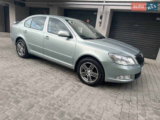 Зеленый Шкода Октавия, объемом двигателя 1.8 л и пробегом 180 тыс. км за 6400 $, фото 6 на Automoto.ua