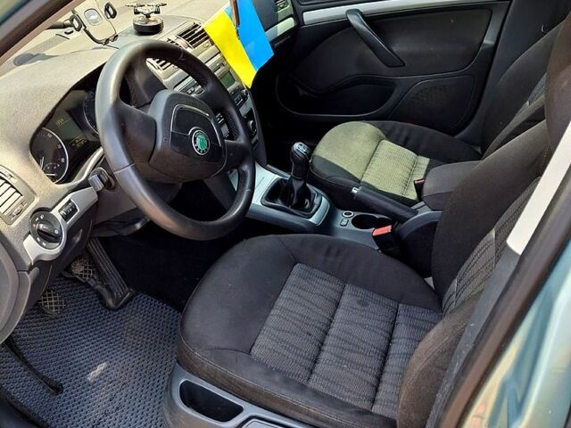 Зеленый Шкода Октавия, объемом двигателя 1.8 л и пробегом 270 тыс. км за 7100 $, фото 4 на Automoto.ua