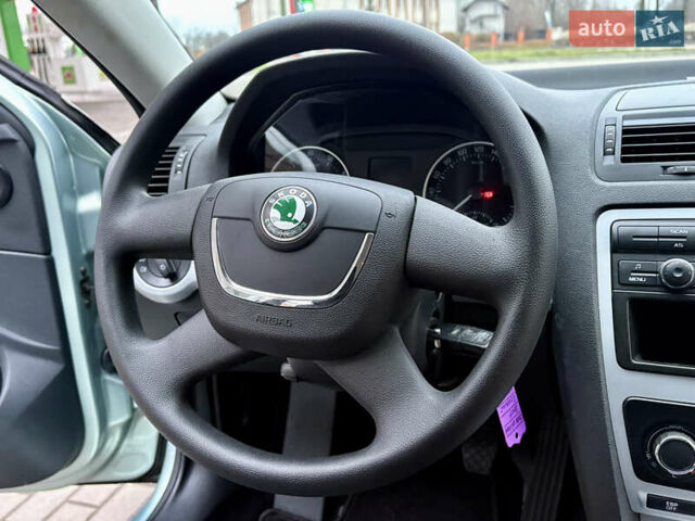 Зеленый Шкода Октавия, объемом двигателя 1.6 л и пробегом 199 тыс. км за 8777 $, фото 41 на Automoto.ua