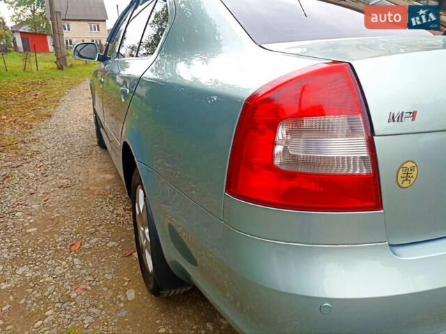 Зеленый Шкода Октавия, объемом двигателя 1.6 л и пробегом 178 тыс. км за 7350 $, фото 4 на Automoto.ua