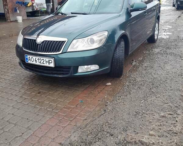 Зелений Шкода Октавія, об'ємом двигуна 1.6 л та пробігом 290 тис. км за 7500 $, фото 3 на Automoto.ua