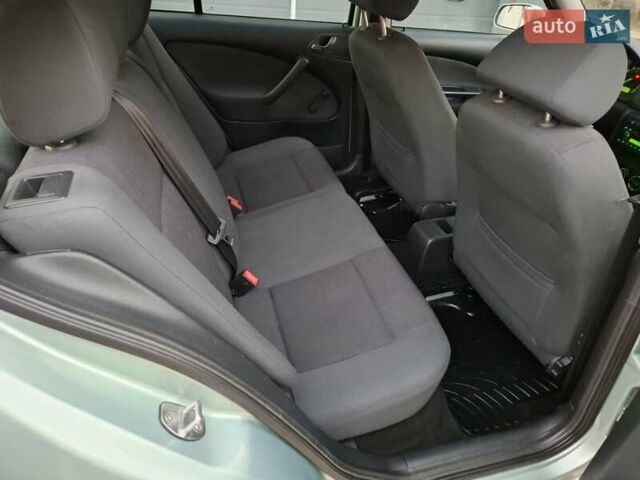 Зелений Шкода Октавія, об'ємом двигуна 1.6 л та пробігом 224 тис. км за 6499 $, фото 11 на Automoto.ua