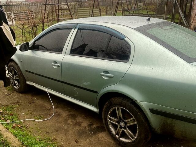Зеленый Шкода Октавия, объемом двигателя 1.6 л и пробегом 280 тыс. км за 5000 $, фото 3 на Automoto.ua
