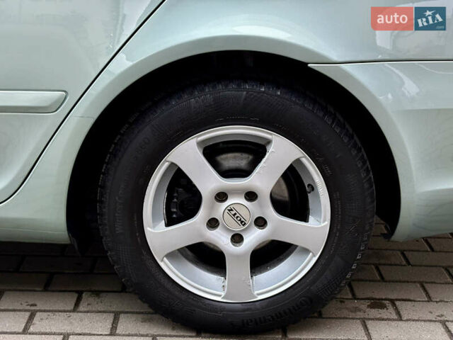 Зеленый Шкода Октавия, объемом двигателя 1.6 л и пробегом 199 тыс. км за 8777 $, фото 17 на Automoto.ua