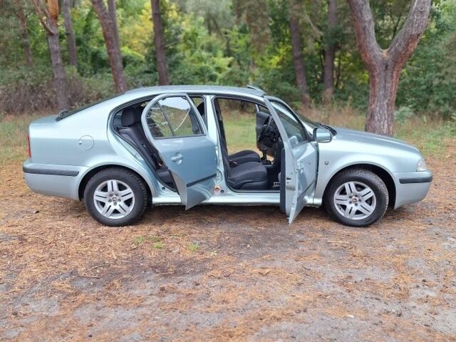 Зелений Шкода Октавія, об'ємом двигуна 1.6 л та пробігом 224 тис. км за 6450 $, фото 1 на Automoto.ua