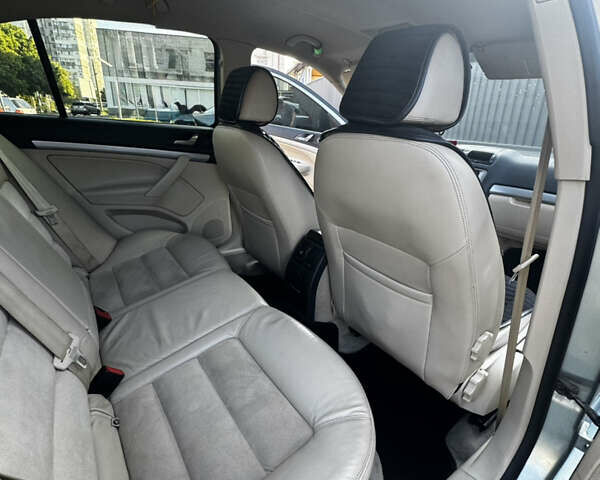 Зеленый Шкода Октавия, объемом двигателя 1.6 л и пробегом 384 тыс. км за 8500 $, фото 11 на Automoto.ua