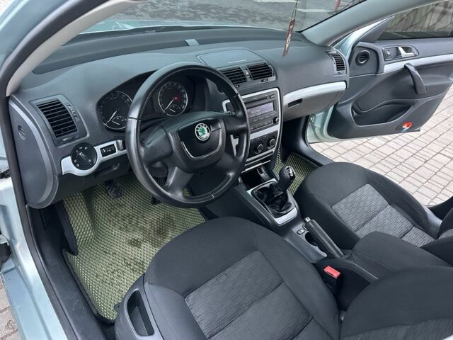 Зеленый Шкода Октавия, объемом двигателя 1.9 л и пробегом 270 тыс. км за 9100 $, фото 12 на Automoto.ua