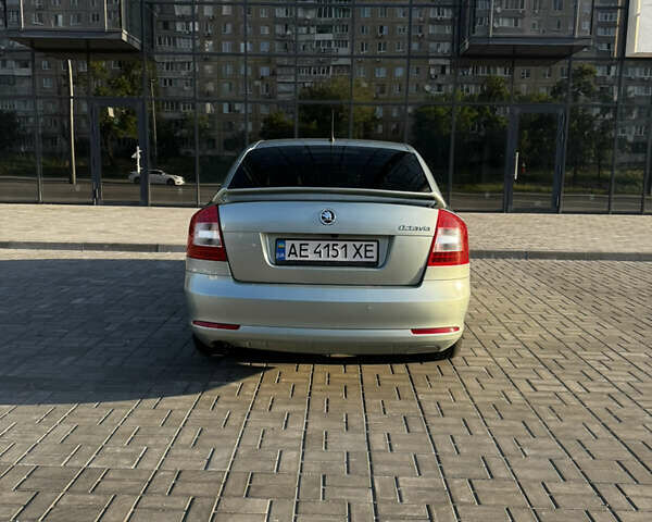 Зеленый Шкода Октавия, объемом двигателя 1.6 л и пробегом 384 тыс. км за 8500 $, фото 3 на Automoto.ua