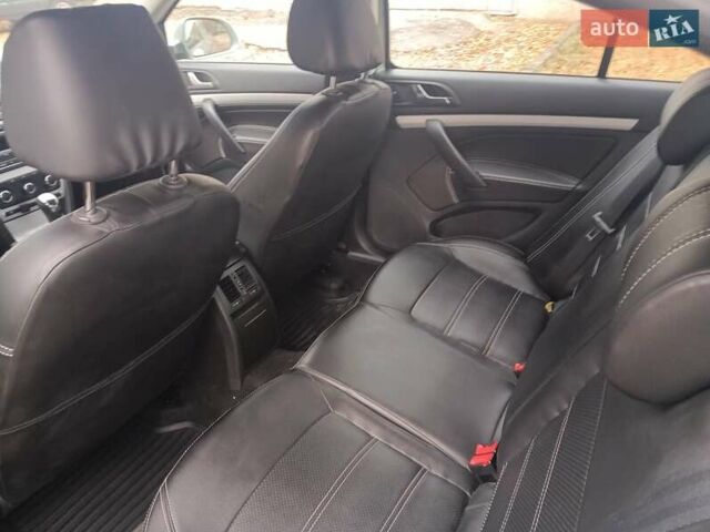 Зелений Шкода Октавія, об'ємом двигуна 1.6 л та пробігом 136 тис. км за 10300 $, фото 10 на Automoto.ua