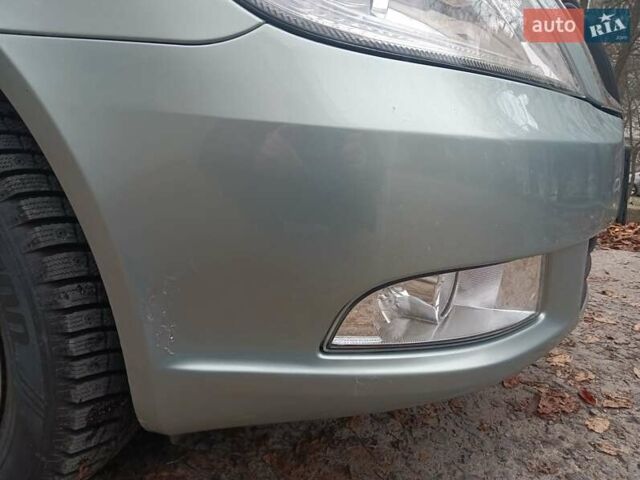 Зелений Шкода Октавія, об'ємом двигуна 1.6 л та пробігом 136 тис. км за 10300 $, фото 16 на Automoto.ua