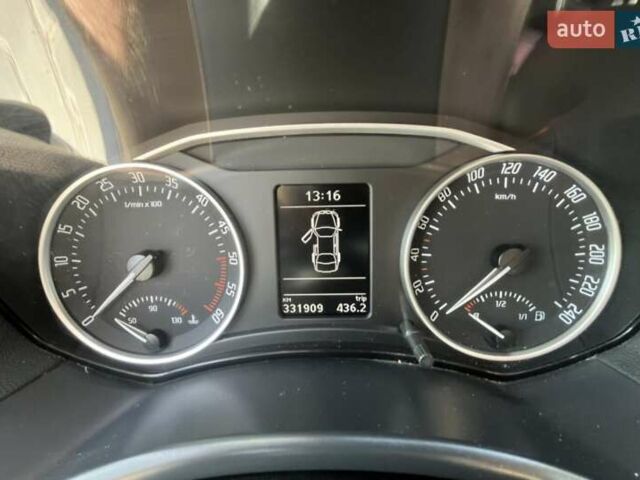 Зелений Шкода Октавія, об'ємом двигуна 1.6 л та пробігом 332 тис. км за 8499 $, фото 22 на Automoto.ua