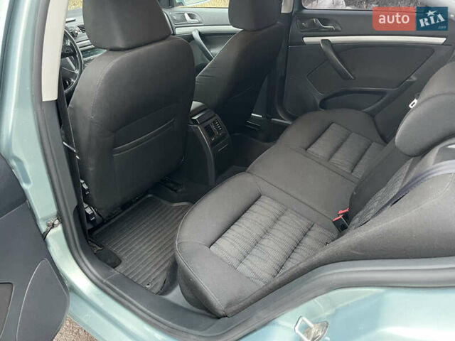 Зеленый Шкода Октавия, объемом двигателя 1.6 л и пробегом 332 тыс. км за 7750 $, фото 10 на Automoto.ua