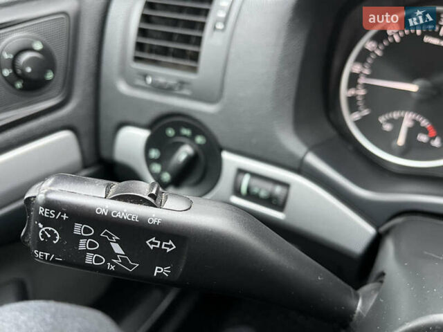 Зеленый Шкода Октавия, объемом двигателя 1.6 л и пробегом 332 тыс. км за 7750 $, фото 13 на Automoto.ua