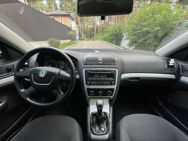 Зелений Шкода Октавія, об'ємом двигуна 1.6 л та пробігом 232 тис. км за 8600 $, фото 6 на Automoto.ua