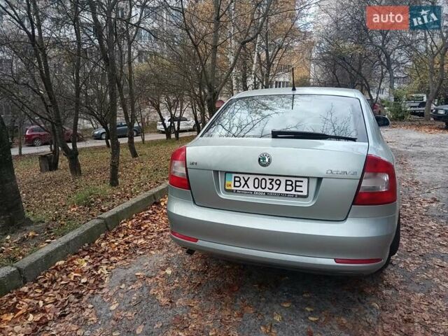Зелений Шкода Октавія, об'ємом двигуна 1.6 л та пробігом 136 тис. км за 10300 $, фото 3 на Automoto.ua