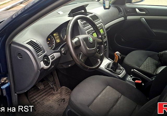 Зеленый Шкода Октавия, объемом двигателя 1.9 л и пробегом 303 тыс. км за 8500 $, фото 4 на Automoto.ua