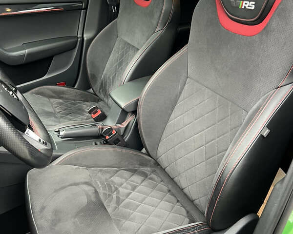 Зеленый Шкода Октавия, объемом двигателя 1.98 л и пробегом 44 тыс. км за 26000 $, фото 6 на Automoto.ua