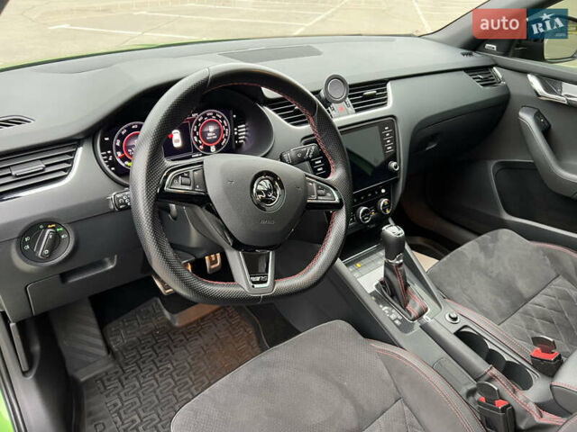 Зеленый Шкода Октавия, объемом двигателя 1.98 л и пробегом 44 тыс. км за 26000 $, фото 5 на Automoto.ua