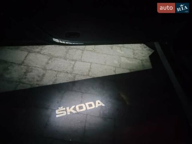 Зеленый Шкода Октавия, объемом двигателя 1.97 л и пробегом 240 тыс. км за 21999 $, фото 2 на Automoto.ua