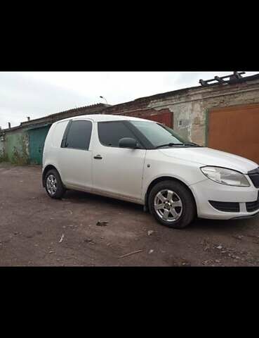 Шкода Практик 2010 в Ровно на Automoto.ua Белый Шкода Практик, объемом двигателя 1.2 л и пробегом 490 тыс. км за 4800 $, фото 13 на Automoto.ua