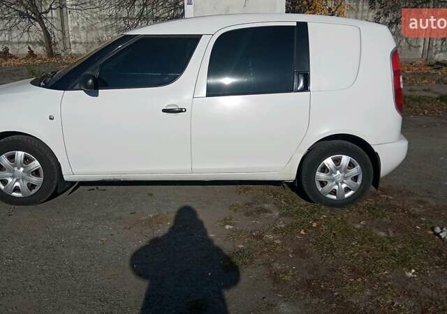Шкода Практик 2010 в Ровно на Automoto.ua Белый Шкода Практик, объемом двигателя 1.2 л и пробегом 490 тыс. км за 4800 $, фото 4 на Automoto.ua