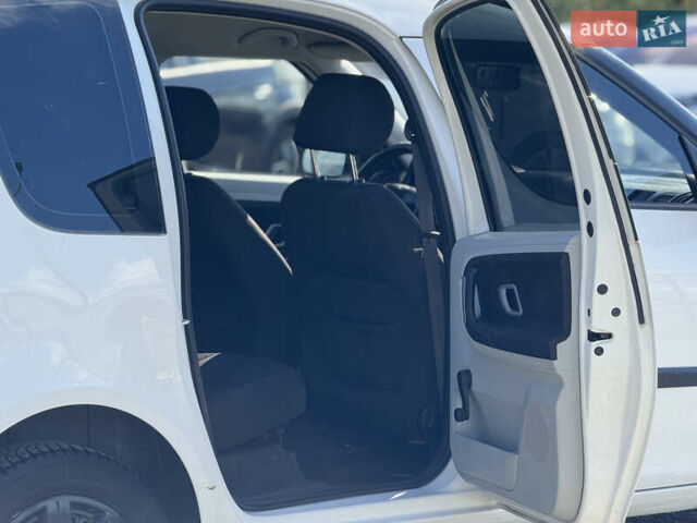 Білий Шкода Практік, об'ємом двигуна 1.2 л та пробігом 210 тис. км за 5800 $, фото 28 на Automoto.ua