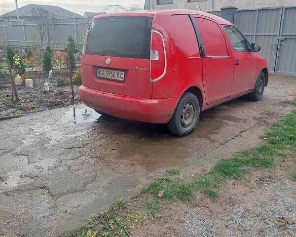 Красный Шкода Практик, объемом двигателя 1.2 л и пробегом 566 тыс. км за 2900 $, фото 3 на Automoto.ua
