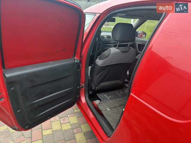 Красный Шкода Практик, объемом двигателя 12 л и пробегом 300 тыс. км за 2500 $, фото 2 на Automoto.ua