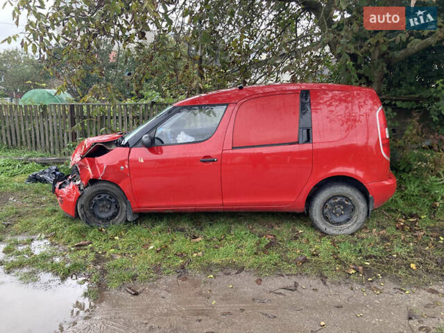 Червоний Шкода Практік, об'ємом двигуна 1.2 л та пробігом 191 тис. км за 1250 $, фото 1 на Automoto.ua