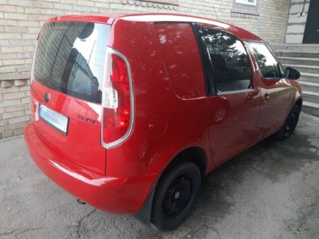 Красный Шкода Практик, объемом двигателя 1.2 л и пробегом 500 тыс. км за 3300 $, фото 2 на Automoto.ua