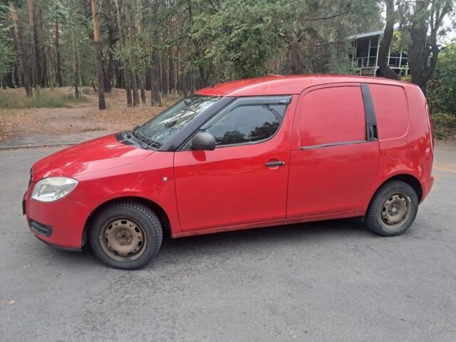 Красный Шкода Практик, объемом двигателя 1.2 л и пробегом 350 тыс. км за 2600 $, фото 4 на Automoto.ua