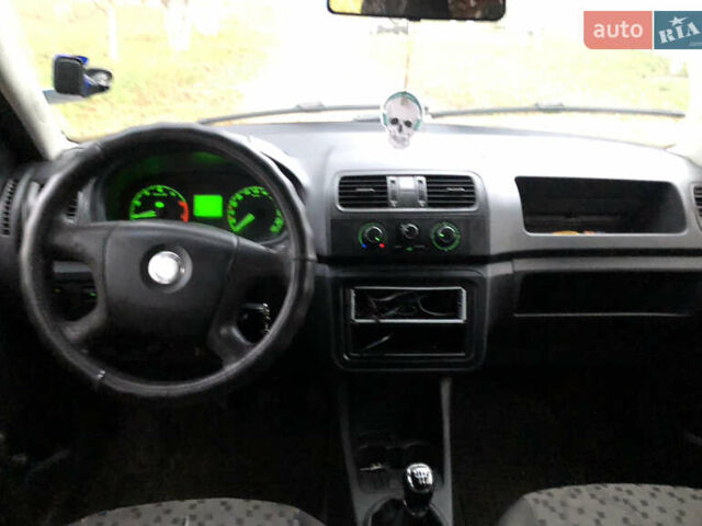 Красный Шкода Практик, объемом двигателя 1.2 л и пробегом 560 тыс. км за 2600 $, фото 10 на Automoto.ua