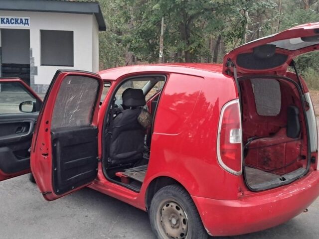 Красный Шкода Практик, объемом двигателя 1.2 л и пробегом 350 тыс. км за 2600 $, фото 9 на Automoto.ua