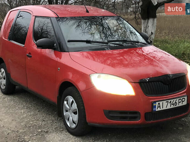 Красный Шкода Практик, объемом двигателя 1.2 л и пробегом 560 тыс. км за 2600 $, фото 1 на Automoto.ua