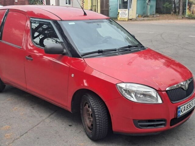 Красный Шкода Практик, объемом двигателя 1.2 л и пробегом 350 тыс. км за 2600 $, фото 1 на Automoto.ua