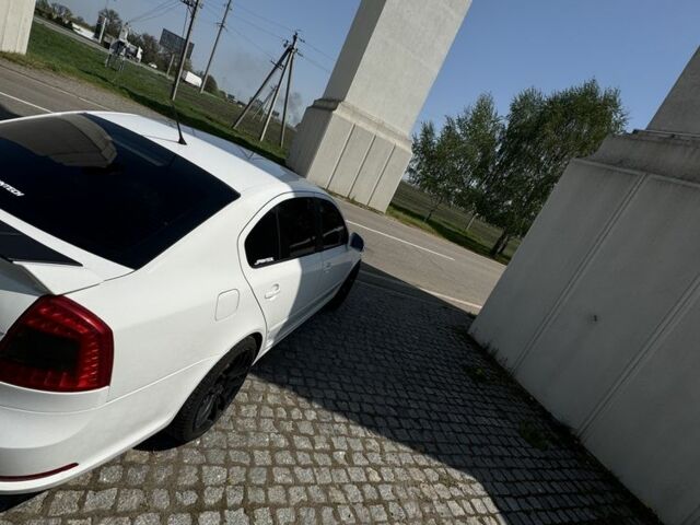 Белый Шкода РС, объемом двигателя 2 л и пробегом 220 тыс. км за 7500 $, фото 5 на Automoto.ua