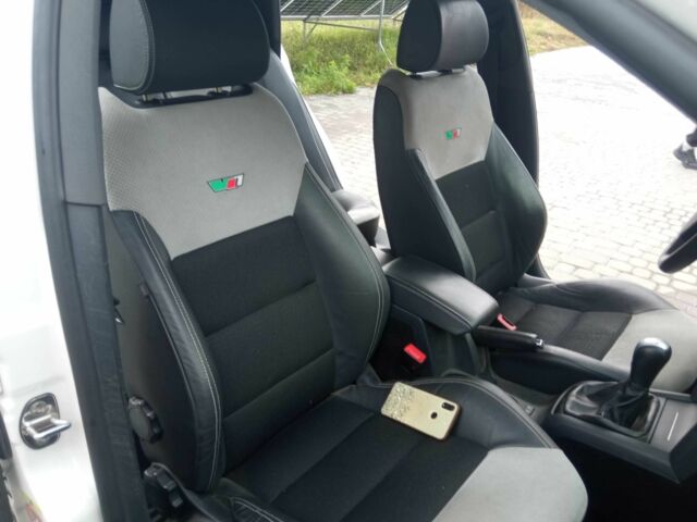 Білий Шкода РС, об'ємом двигуна 2 л та пробігом 216 тис. км за 7500 $, фото 7 на Automoto.ua